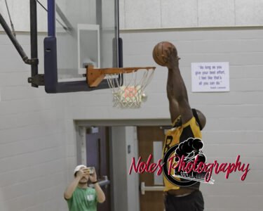 John-Thomas-SLAM-DUNK-THE-JUNK©nolesphotography-3048