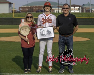 2022-Senior-Night-Baseball-4645