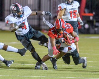 Opelika-vs-Theodore-1600