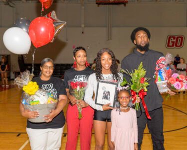 2022-VB-Senior-Night-7348