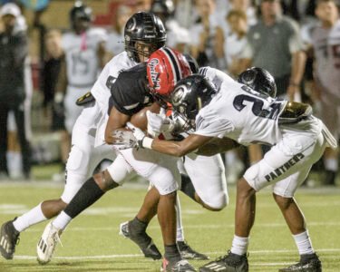 Opelika-vs-Smiths-Station-8357