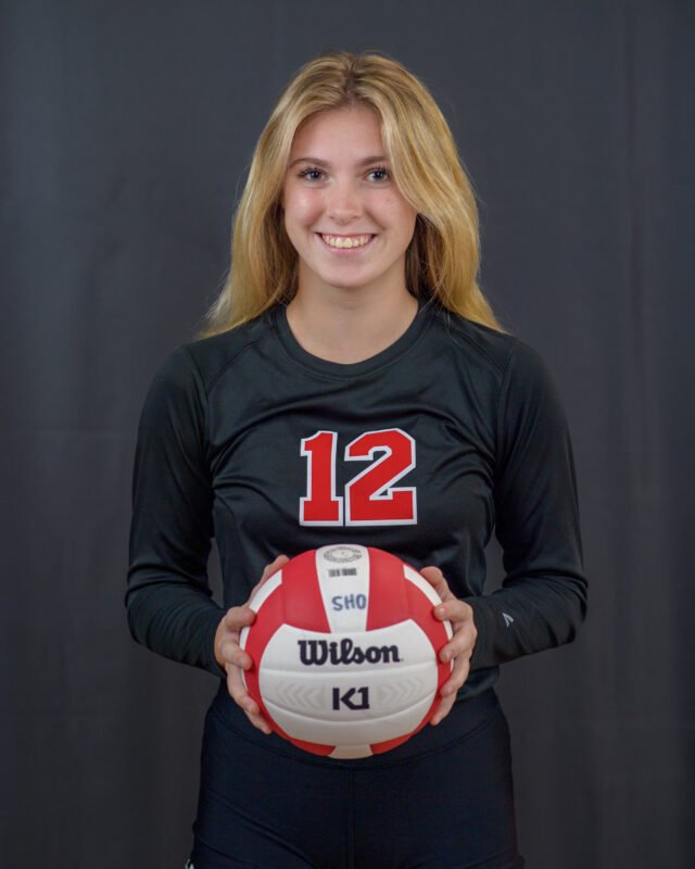 2022_OH_Volleyball_Team-NP1-2773