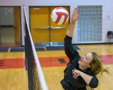 2022_OH_Volleyball_Team-NP1-3172