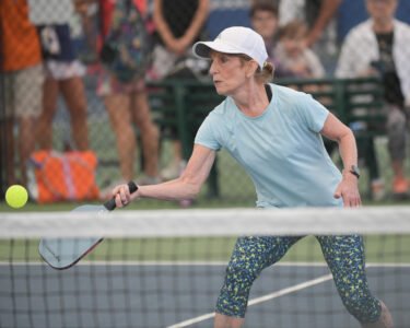 Paddles-at-the-Plex-Spring-6877