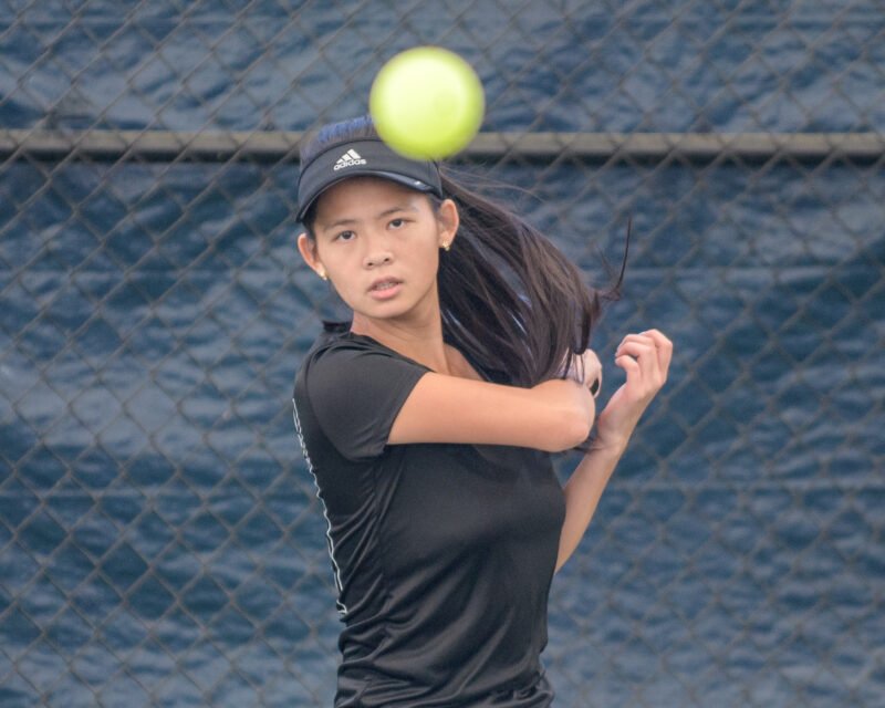 Paddles-at-the-Plex-Spring-Alia-Brown-7288