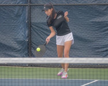 Paddles-at-the-Plex-Spring-Alia-Brown-7313