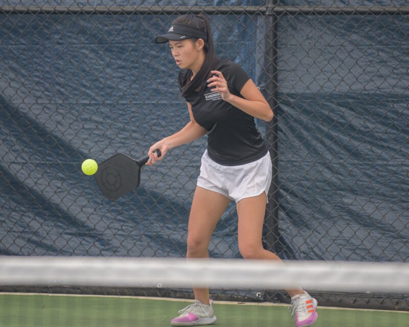 Paddles-at-the-Plex-Spring-Alia-Brown-7343