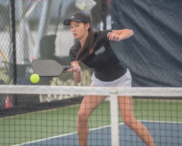 Paddles-at-the-Plex-Spring-Alia-Brown-7357