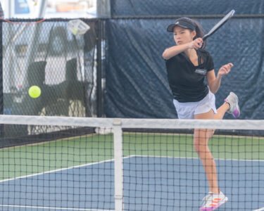 Paddles-at-the-Plex-Spring-Alia-Brown-7410