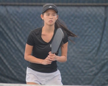 Paddles-at-the-Plex-Spring-Alia-Brown-7540